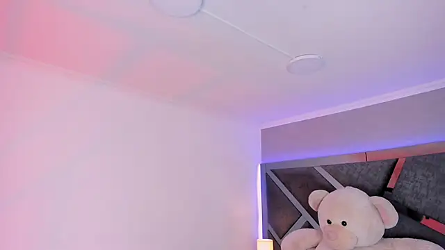 AmberiniHoffman live sex cam