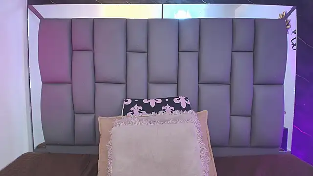 _MiaBrown_ live sex cam