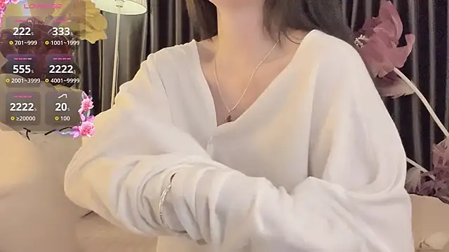 --102KymMiiss-- live sex cam