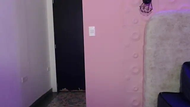 laya_seduce's cam snapshot