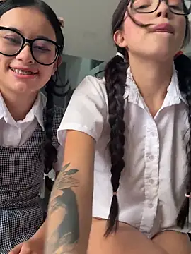 l0lita_sweet live sex cam