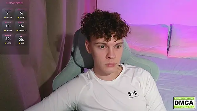 cute_thomas live sex cam