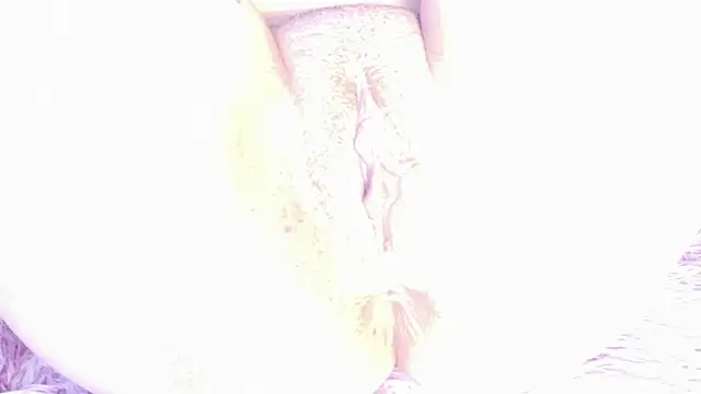 yvi_taylor's cam snapshot