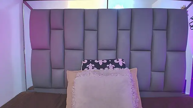 _MiaBrown_ live sex cam