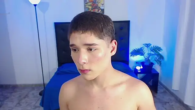 Mattass18 live sex cam