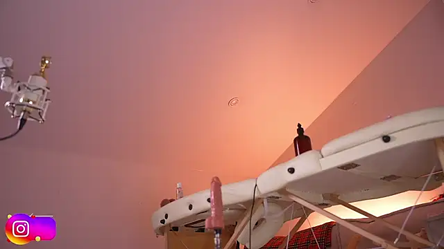 Lilevame live sex cam