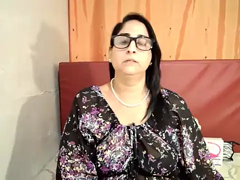 Indiankushy live sex cam