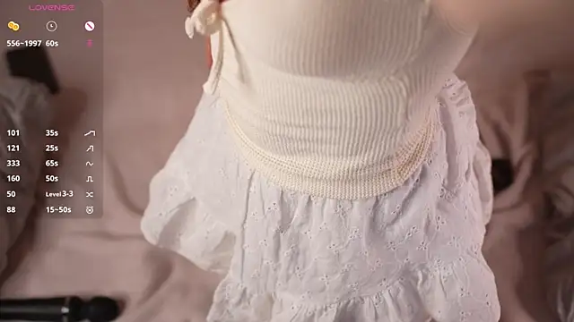 VelvetLinaRoom's cam snapshot