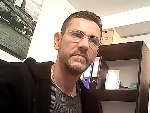 mastercharisma35 live sex cam