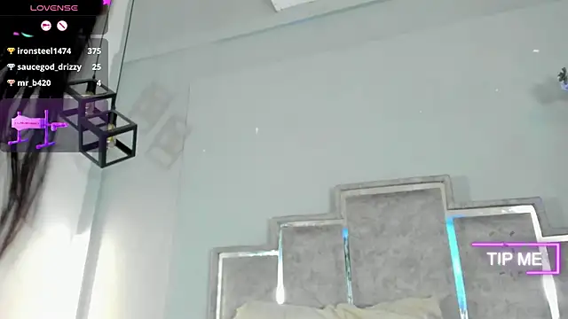 GabyyJones live sex cam