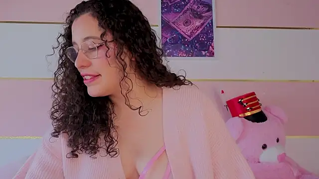 Charlotte__Miller's cam snapshot