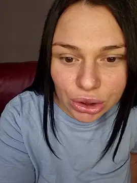 9Alice's cam snapshot