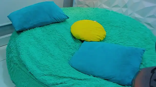 sweet_angeel_01's cam snapshot