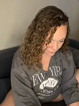 XoMisty live sex cam