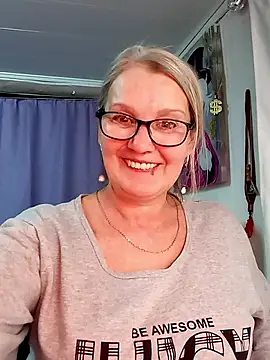 irinamaux live sex cam