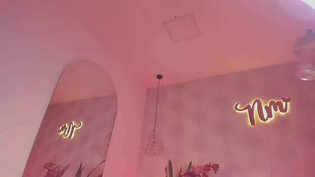 Nicolemorelli2 live sex cam