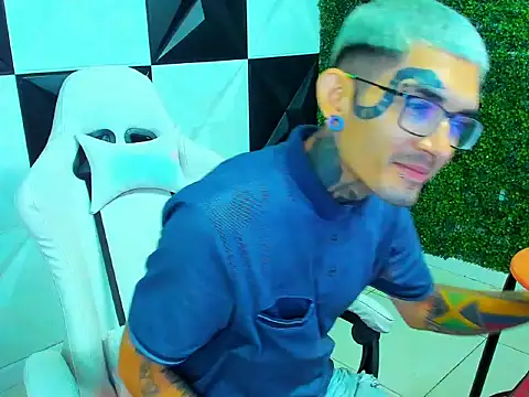 Boy_tatto77's cam snapshot