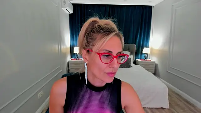 MuseOfStage's cam snapshot