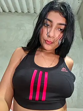Sweed-virgin-pussy live sex cam