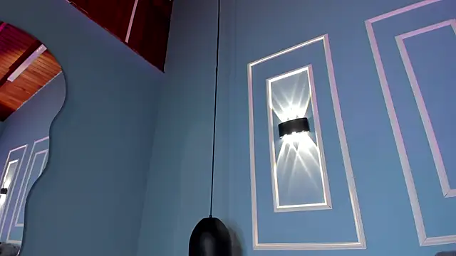 Emily_ariaszc_'s cam snapshot