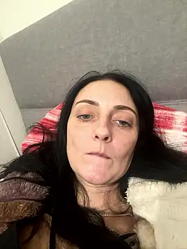 Miroslava1247 live sex cam