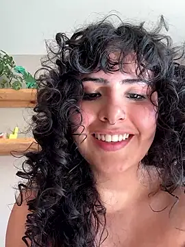 SugarTroubl33 live sex cam