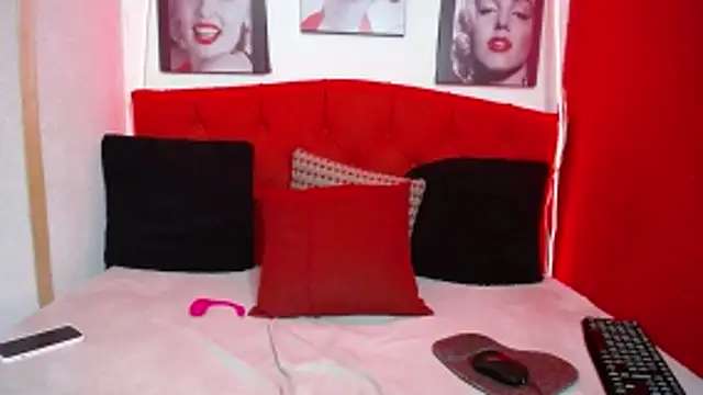 Tiana_Ebony18 live sex cam