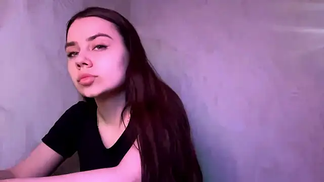 MiloyNoir live sex cam