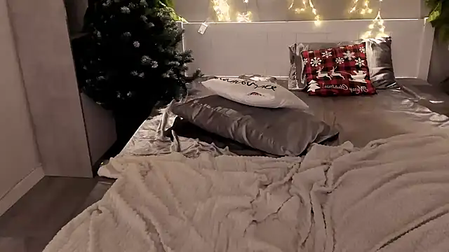 IceDanielles live sex cam