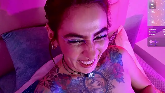 Evangelyne_1's cam snapshot