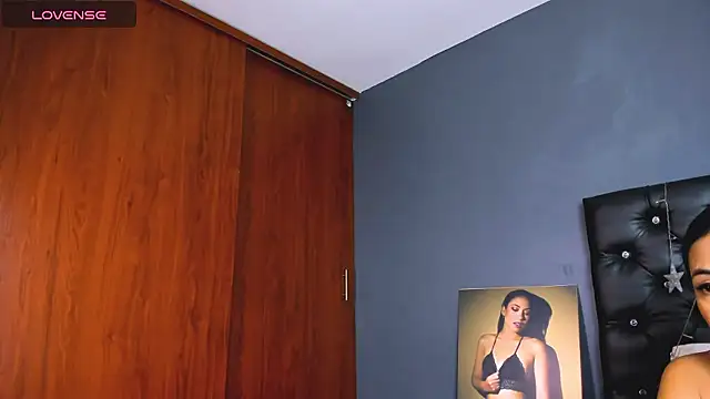 catalinamuss_'s cam snapshot