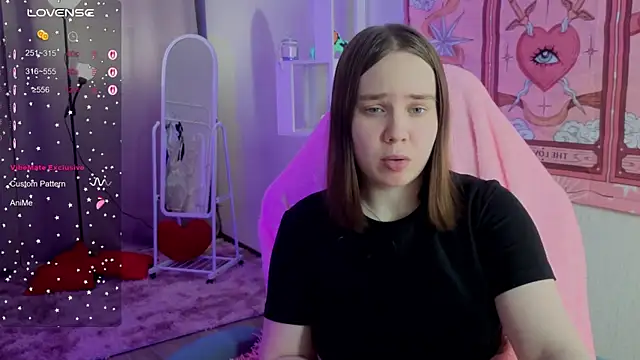 lunalyna live sex cam