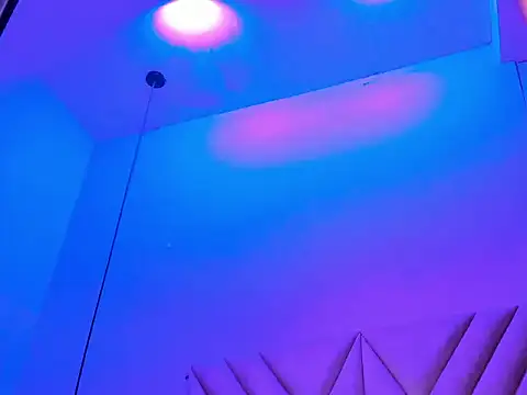 _AshleyMoore_'s cam snapshot