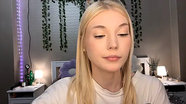 LlsabethHaze's cam snapshot