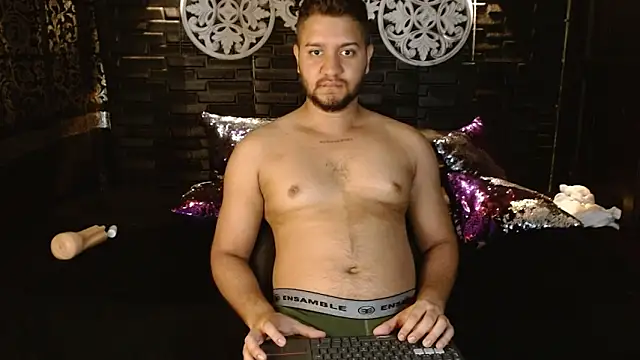 HARRY_RAMIREZ's cam snapshot