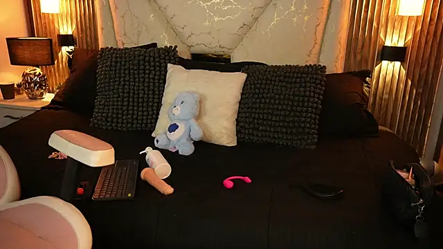 Julieta_priv live sex cam