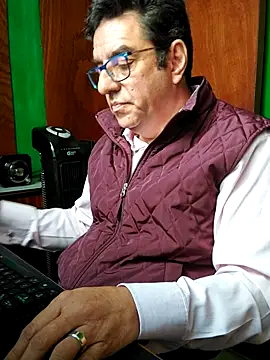 FernandoReuterG live sex cam