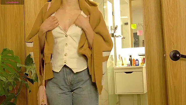 Loveskingdomm's cam snapshot