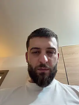 Pablo_Hornyguy95 live sex cam