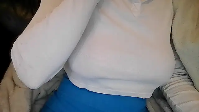 indie-rayne's cam snapshot