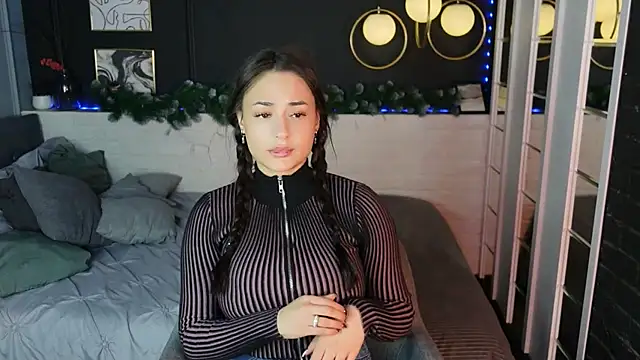 MilanaSugar live sex cam