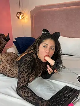 LunnaSinclair's cam snapshot