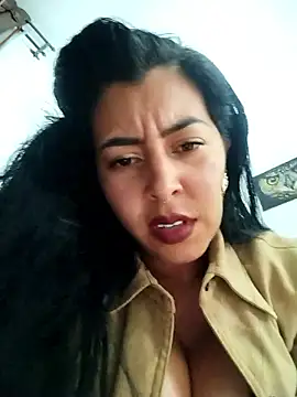 Luianna live sex cam