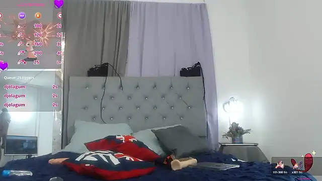 KarolLewys live sex cam