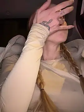 kira_mia live sex cam