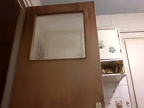 mariusica1@xh live sex cam