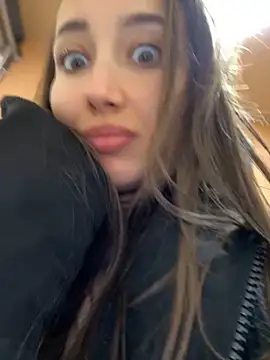 ICrazyOneIRL's cam snapshot