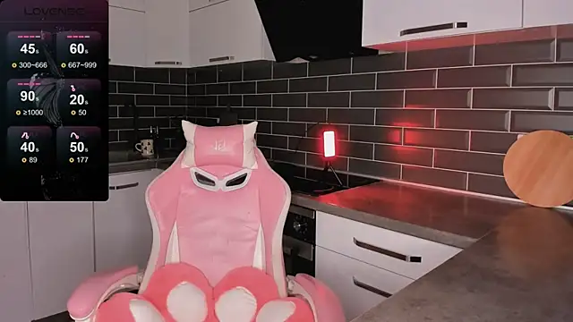 ShaiyaMinn3 live sex cam