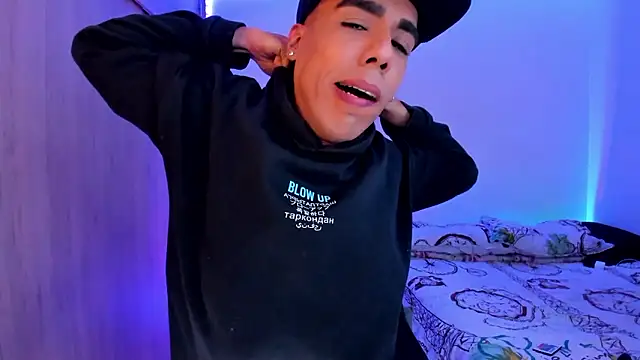 Damianwhite live sex cam