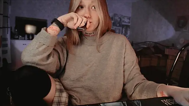 raingurl's cam snapshot